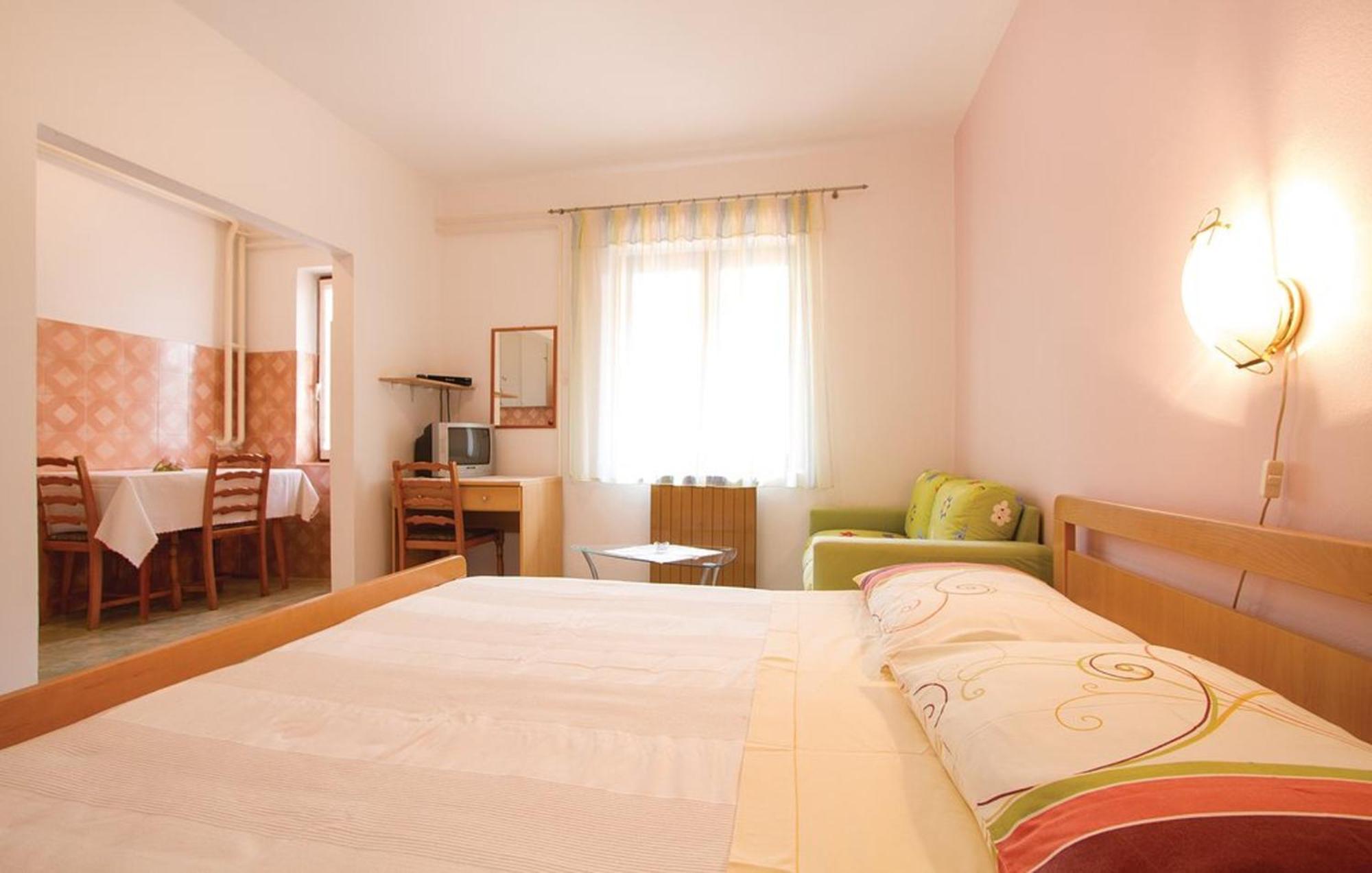Apartments Orange 167 Новиград Екстериор снимка