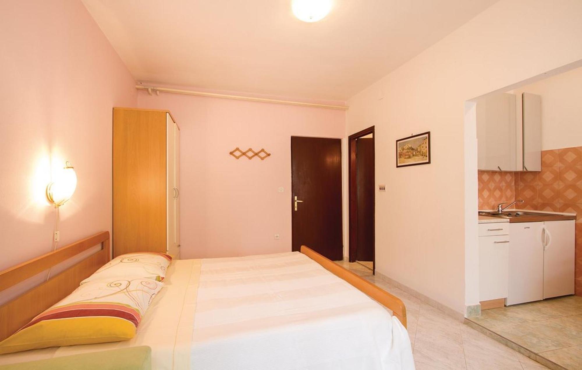 Apartments Orange 167 Новиград Екстериор снимка